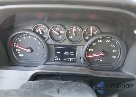 2025 Chevrolet Silverado 1500 2Wd Short Bed Custom z USA, uszkodzony, nr VIN 1GCPABEK4SZ197156